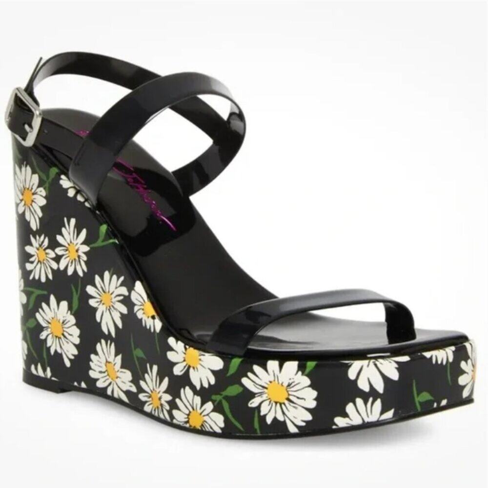 NWOB Betsey Johnson Landry Daisy Multi Wedge Size 7M